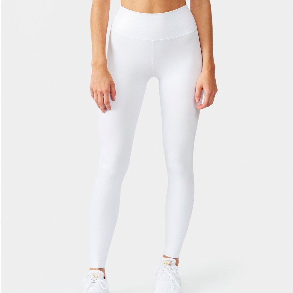 Luminous shine white liquid legging yoga align Alo - Picture 3 of 5